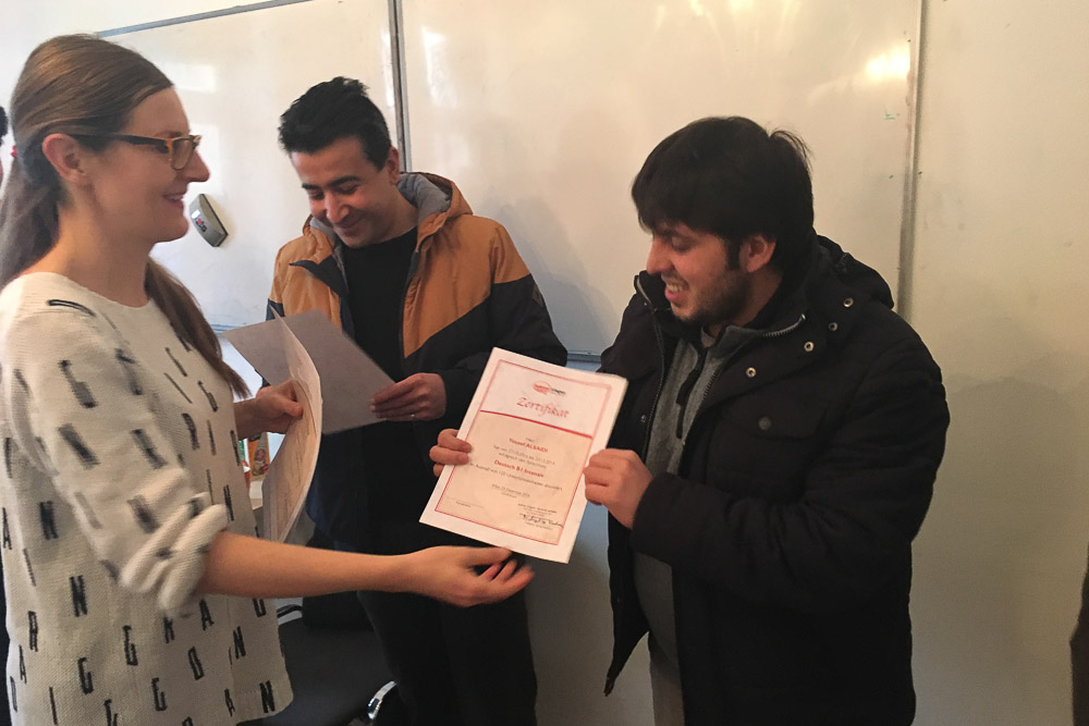 Schulalltag, Zeugnisübergabe und Abschlussfeier